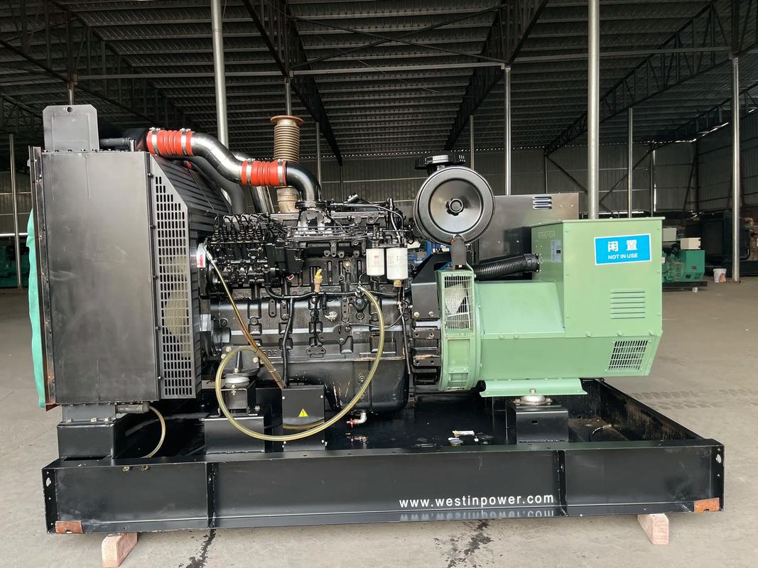 康明斯發(fā)電機(jī)實(shí)拍 可靠動(dòng)力源與紡織品遮篷的創(chuàng)新結(jié)合